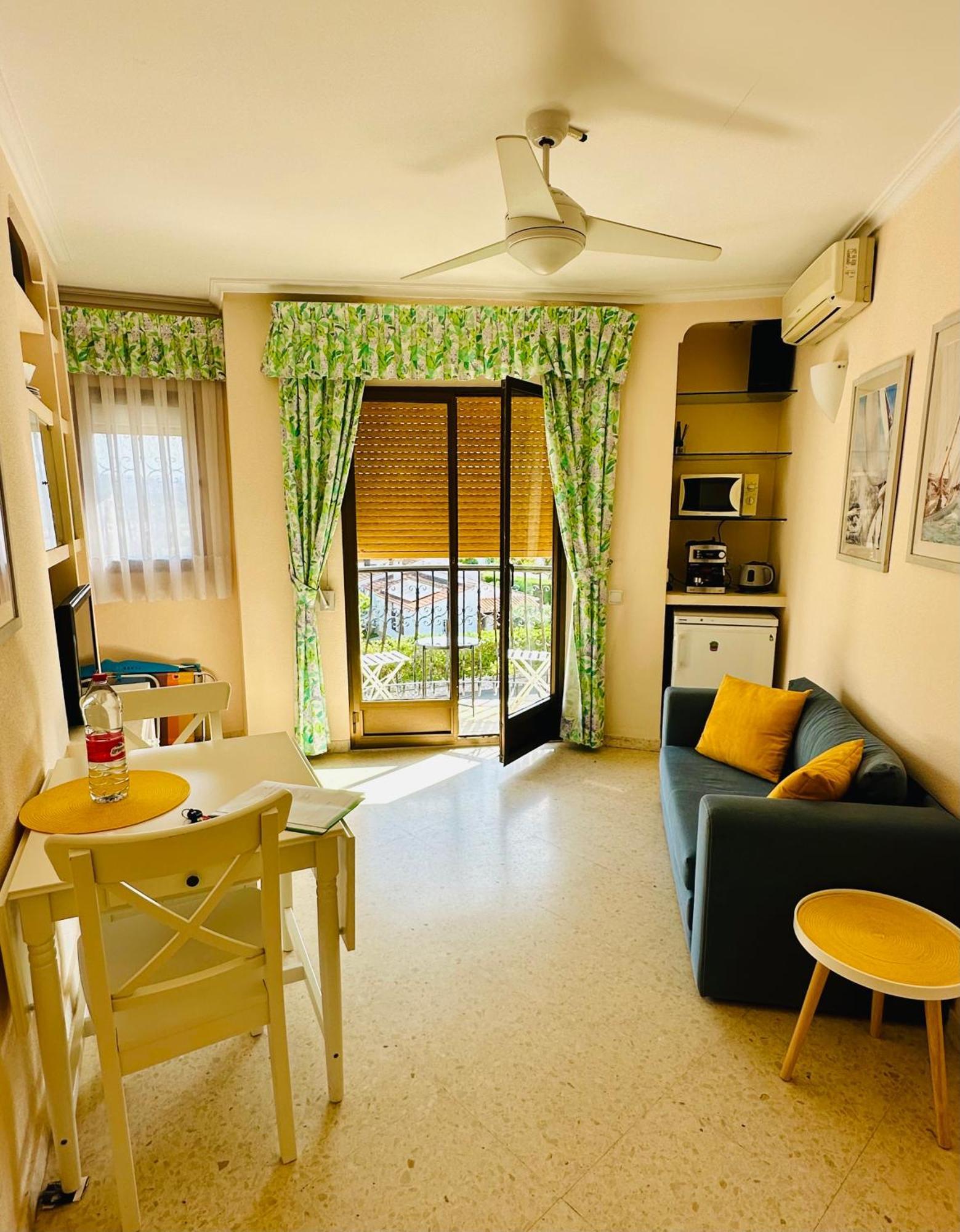 Ferienwohnung La Urbanizacion Cerca Del Mar Dénia Exterior foto